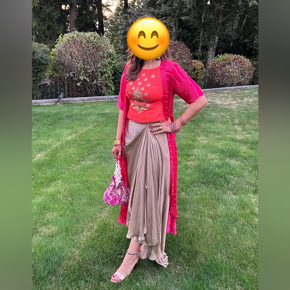 Indian outfit ( skirt/ cape/ lehenga)